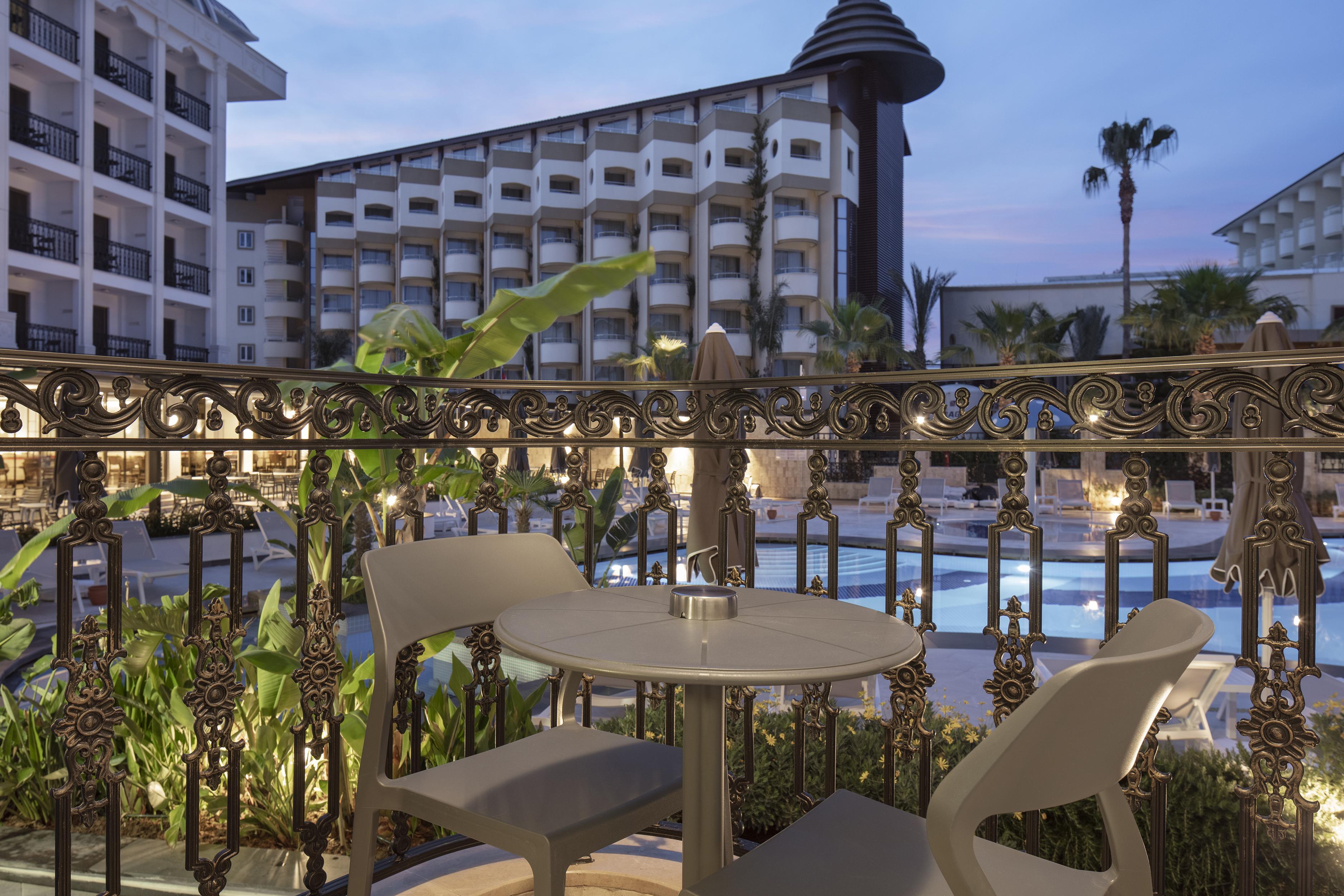 Blue Marlin Deluxe Spa & Resort Konakli Exterior photo The Royal
