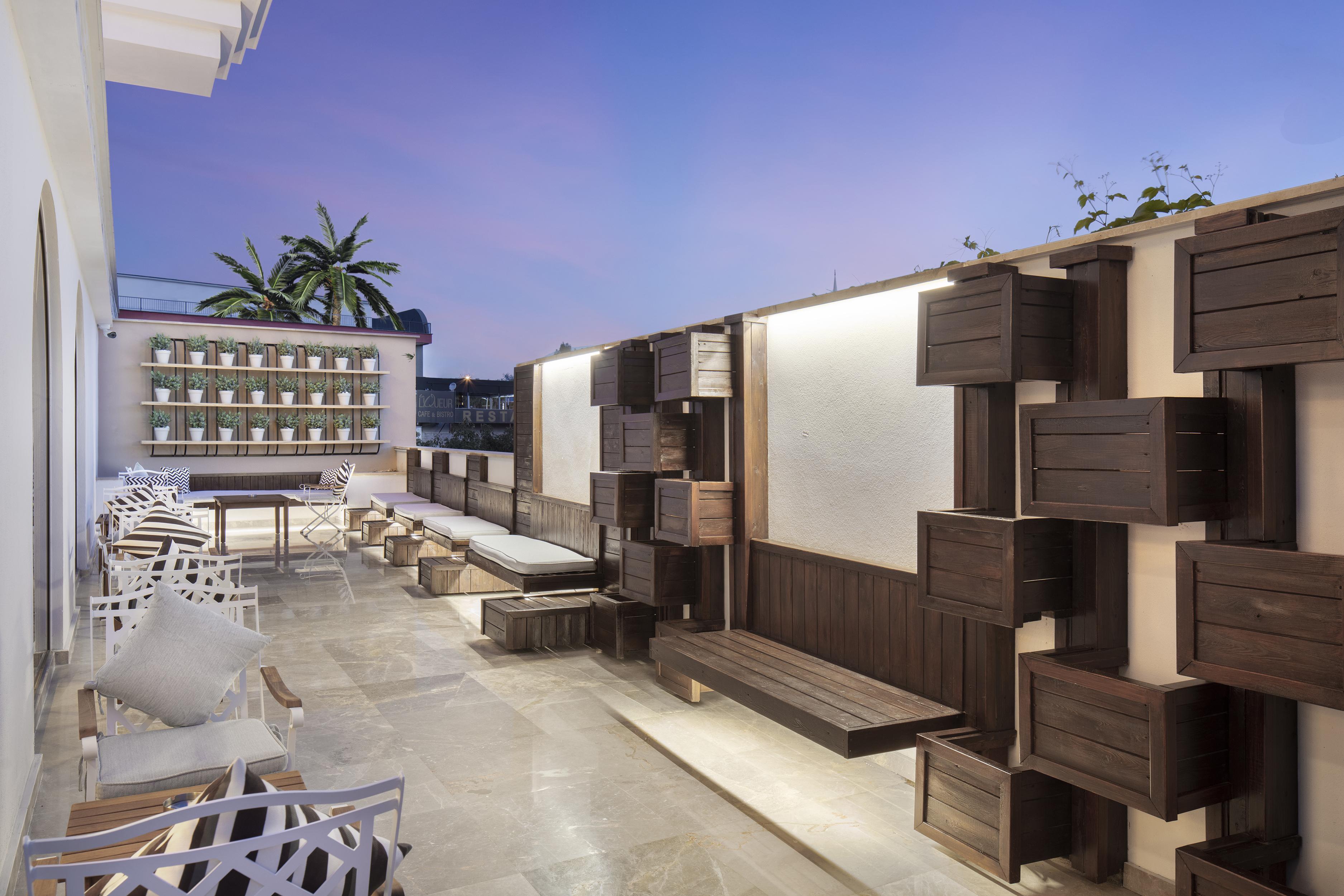 Blue Marlin Deluxe Spa & Resort Konakli Exterior photo The Sky Bar