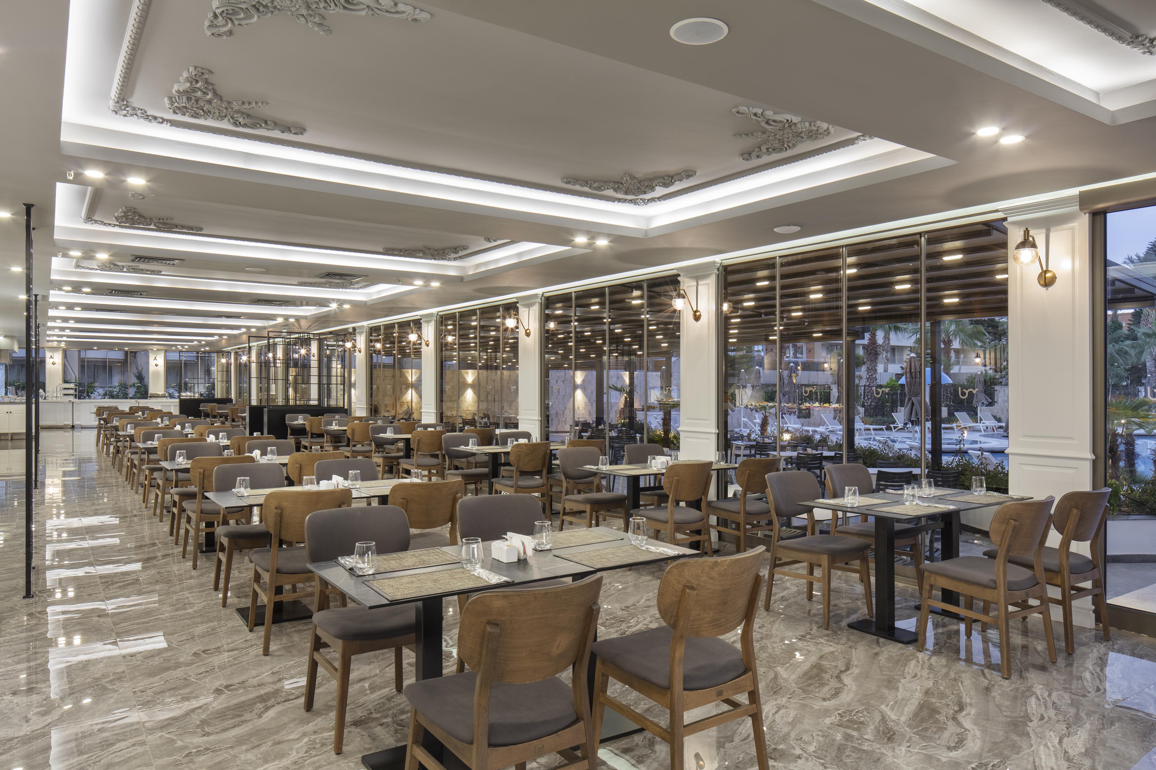 Blue Marlin Deluxe Spa & Resort Konakli Exterior photo The restaurant